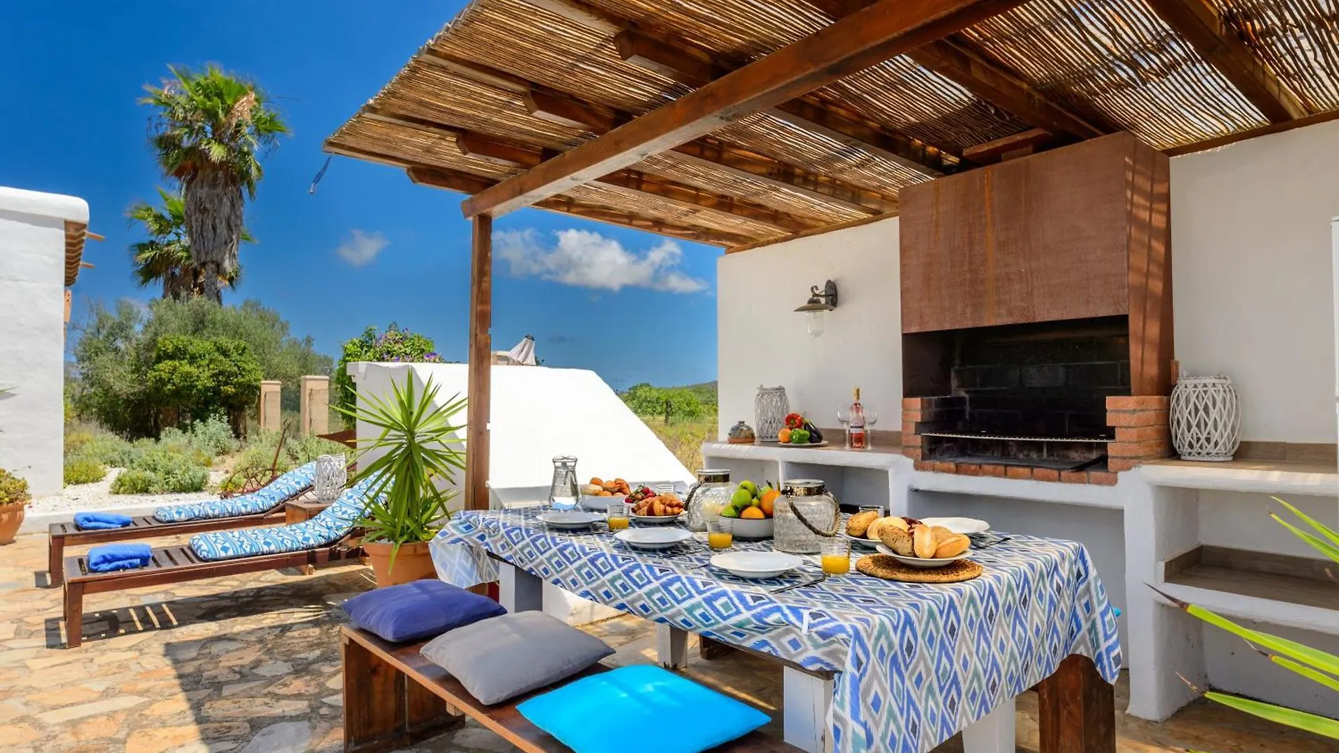 Villa Cana Clara Sant Carles de Peralta Spain